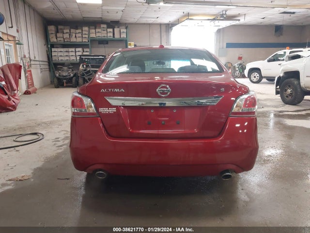 Nissan Altima 2.5 S 2015 1N4AL3AP0FC104459 Image 16