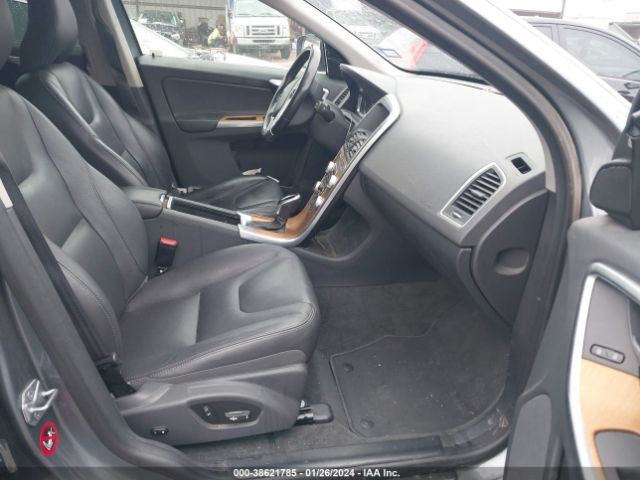 2017 VOLVO XC60 YV440MDUXH2198783 Photo 4
