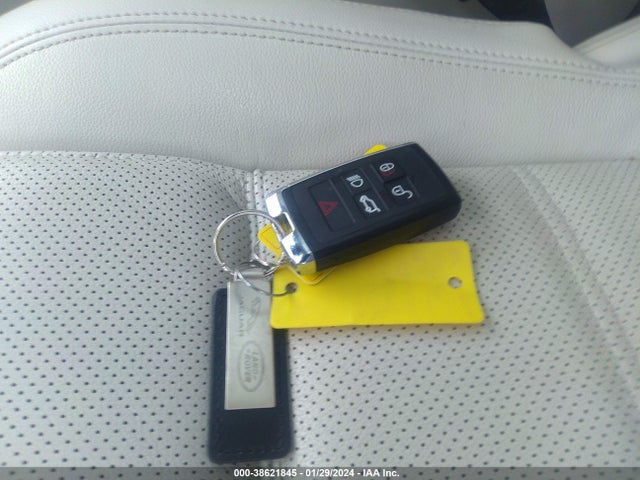 2021 JAGUAR E-PACE SADFP2FX2M1019739 Photo 10