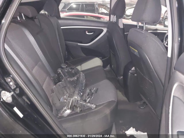 2016 HYUNDAI ELANTRA GT VIN: KMHD35LH8GU304053