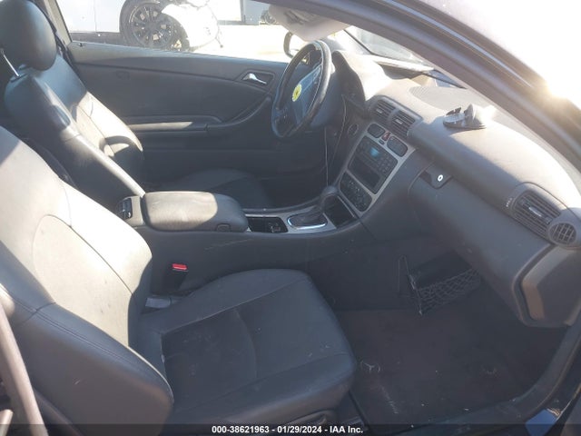 38621963 :رقم المزاد ، WDBRN64J64A640498 vin ، 2004 Mercedes-benz C 320 Sport مزاد بيع