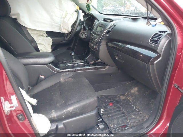 KIA Sorento Lx V6 2015 5XYKT4A77FG577923 Image 5