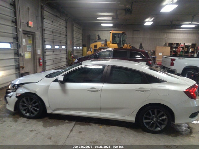 Honda CIVIC EX 2019 19XFC1F36KE001219 Image 14