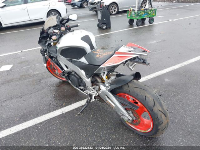 2017 APRILIA RSV4 ZD4KEU002HS000829 Photo 2