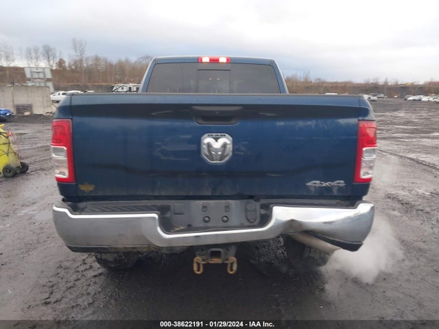 3C6UR5CJ1MG638985 RAM 2500 Tradesman  4x4 6'4 Box