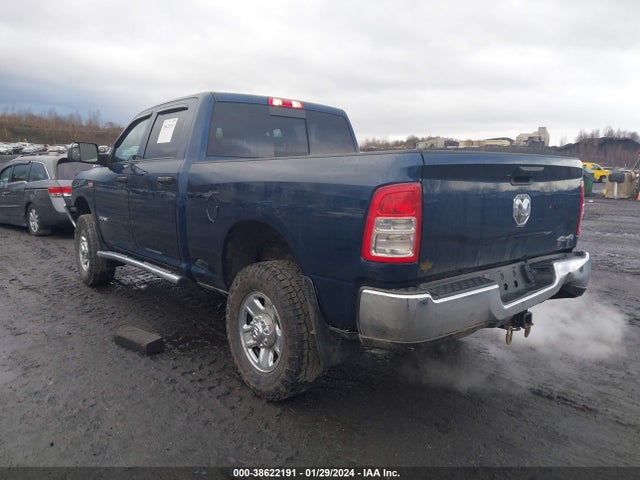 3C6UR5CJ1MG638985 RAM 2500 Tradesman  4x4 6'4 Box