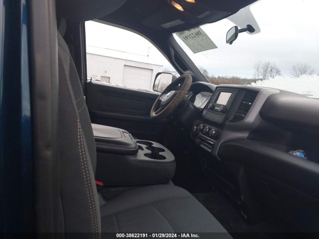 3C6UR5CJ1MG638985 RAM 2500 Tradesman  4x4 6'4 Box