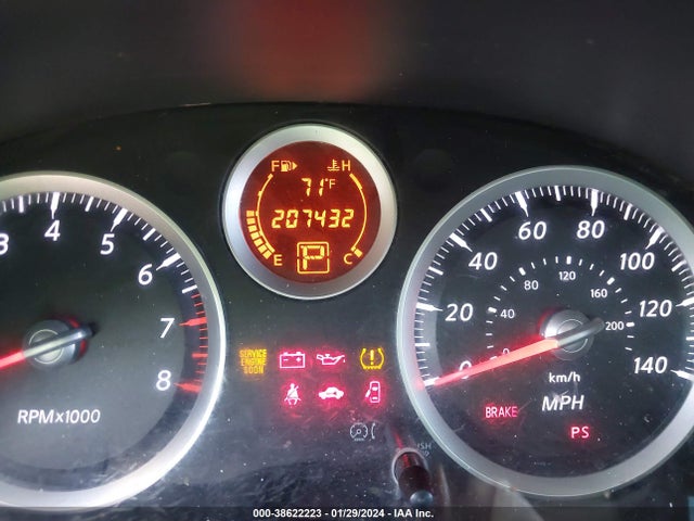 2011 NISSAN SENTRA 2.0SR VIN: 3N1AB6AP8BL628085
