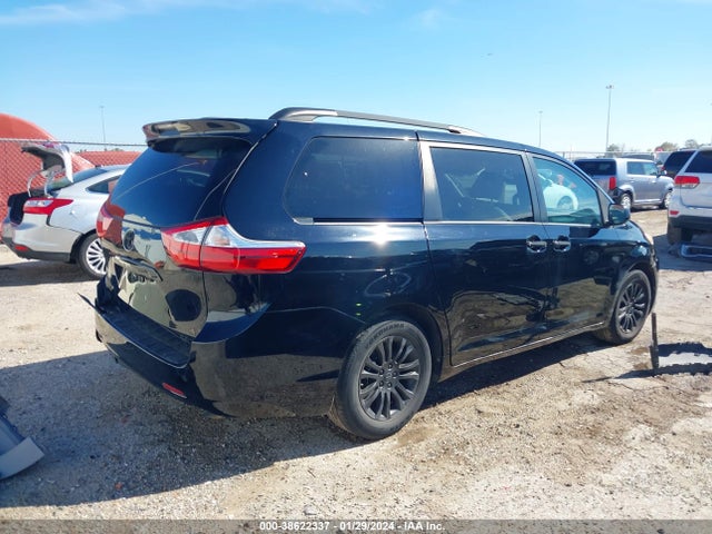 Toyota Sienna Xle 8 Passenger 2017 5TDYZ3DC5HS826446 Image 4