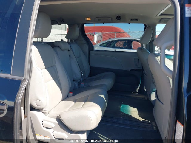 Toyota Sienna Xle 8 Passenger 2017 5TDYZ3DC5HS826446 Image 8