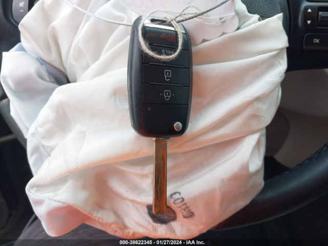 5XYPG4A3XJG376856 KIA Sorento 2.4l Lx