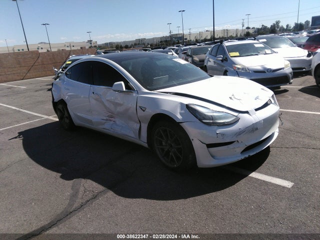 2019 5YJ3E1EA2KF401463 main image