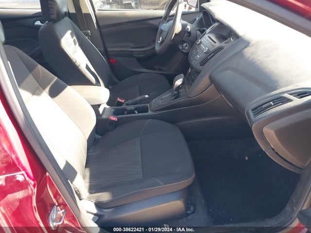 1FADP3F21HL317552 Ford FOCUS SE