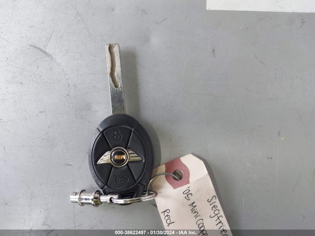 2005 MINI COOPER WMWRF33445TF61409 Photo 10