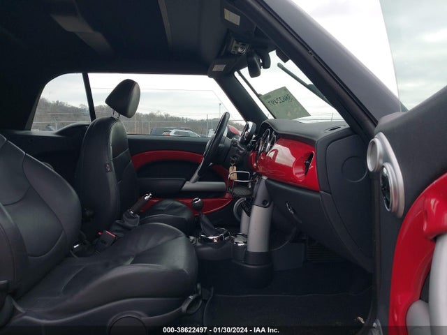 2005 MINI COOPER WMWRF33445TF61409 Photo 4