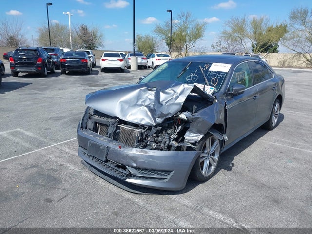 1VWBV7A32FC014496 Volkswagen Passat 2.0l Tdi Se