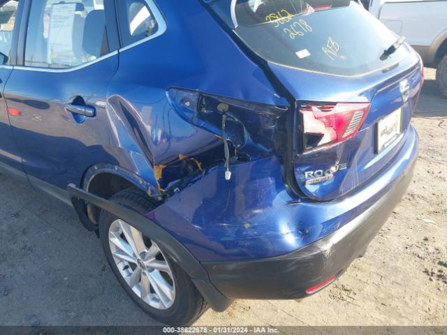 JN1BJ1CP6HW002805 Nissan Rogue Sport Sv
