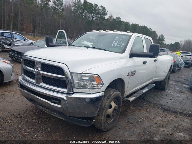 38622811 :رقم المزاد ، 3C63RRGL5GG353600 vin ، 2016 Ram 3500 Tradesman مزاد بيع