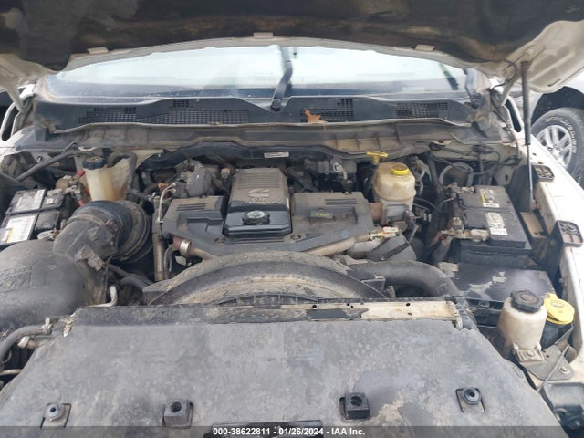 38622811 :رقم المزاد ، 3C63RRGL5GG353600 vin ، 2016 Ram 3500 Tradesman مزاد بيع