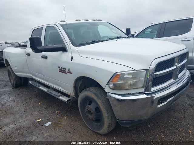 38622811 :رقم المزاد ، 3C63RRGL5GG353600 vin ، 2016 Ram 3500 Tradesman مزاد بيع