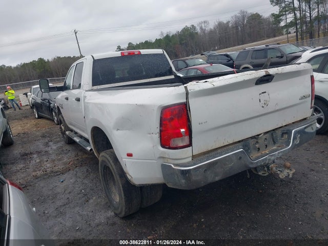 38622811 :رقم المزاد ، 3C63RRGL5GG353600 vin ، 2016 Ram 3500 Tradesman مزاد بيع