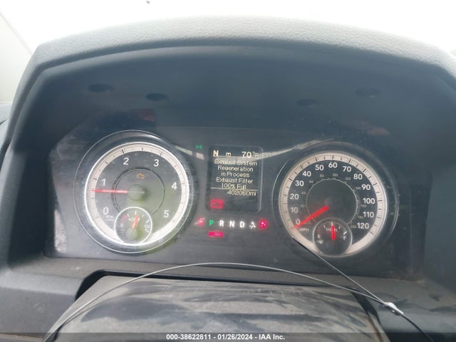 38622811 :رقم المزاد ، 3C63RRGL5GG353600 vin ، 2016 Ram 3500 Tradesman مزاد بيع