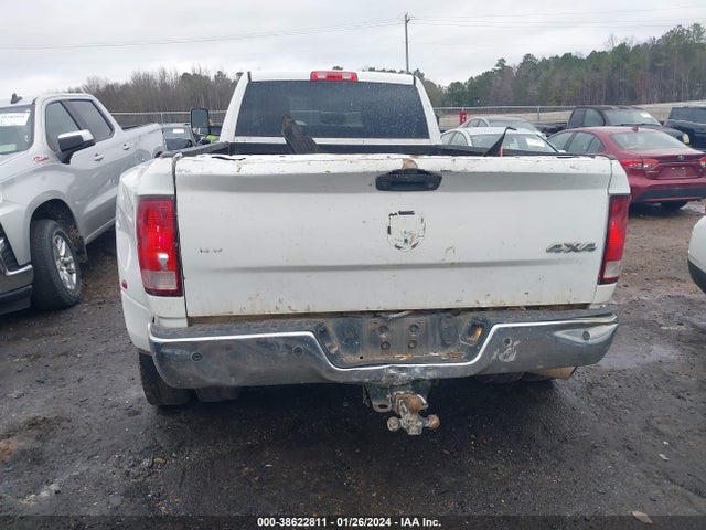 38622811 :رقم المزاد ، 3C63RRGL5GG353600 vin ، 2016 Ram 3500 Tradesman مزاد بيع
