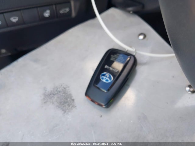 Toyota Rav4 Xle 2021 JTMR6RFV0MD018350 Image 24