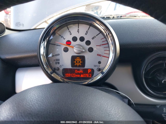 2011 MINI COOPER WMWSU3C52BT092913 Photo 6