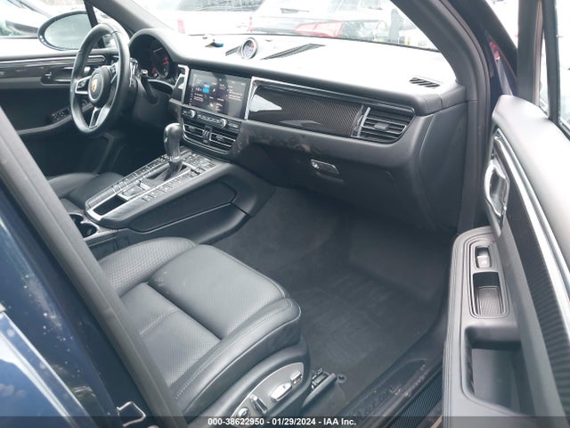 2019 PORSCHE MACAN WP1AA2A56KLB09084 Photo 4
