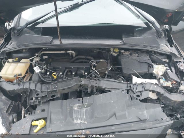 1FADP3F22GL281899 Ford FOCUS SE