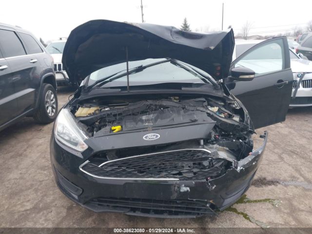 1FADP3F22GL281899 Ford FOCUS SE