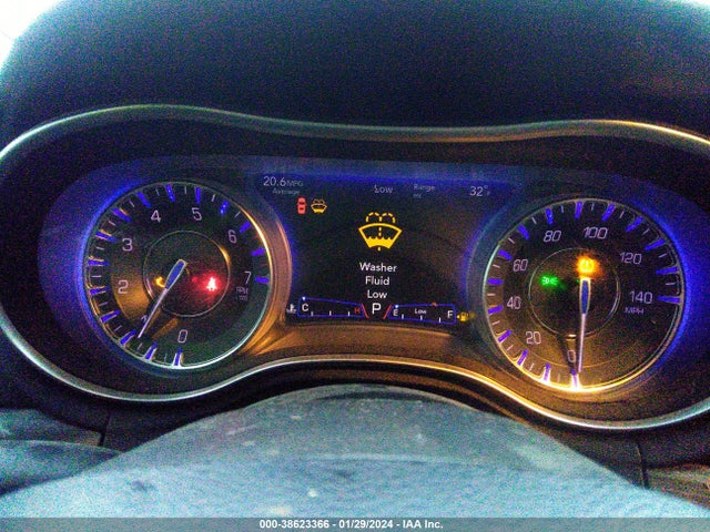 2C3CCARG4JH175122 Chrysler 300 Touring L Awd