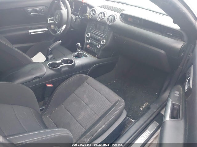 Ford Mustang V6 2017 1FA6P8AM3H5334470 Image 5