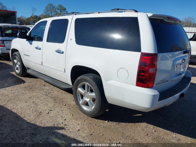 Chevrolet Suburban 1500 Lt 2014 1GNSCJE01ER101850 Image 3