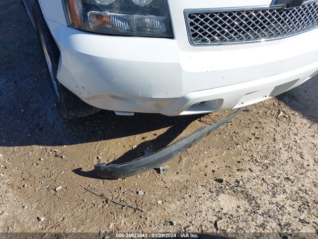 Chevrolet Suburban 1500 Lt 2014 1GNSCJE01ER101850 Image 6