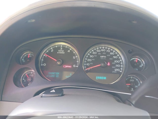 Chevrolet Suburban 1500 Lt 2014 1GNSCJE01ER101850 Image 7