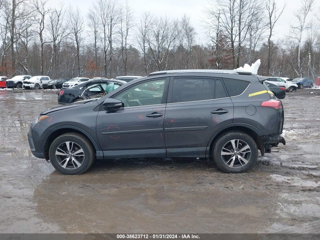 Toyota Rav4 Xle 2017 JTMRFREV5HJ137004 Image 14