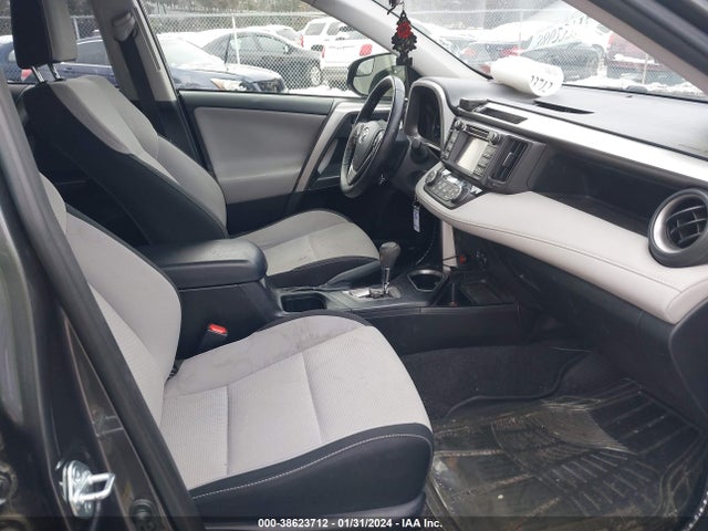 Toyota Rav4 Xle 2017 JTMRFREV5HJ137004 Image 5