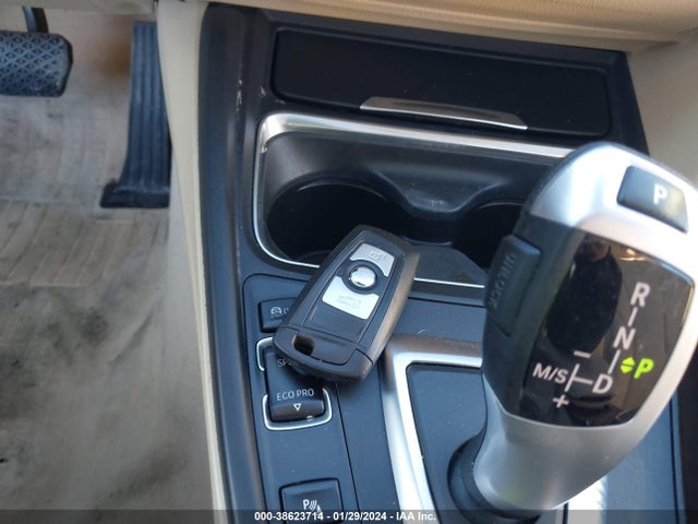 BMW 320i Xdrive 2015 WBA3C3G51FNS73836 Image 11