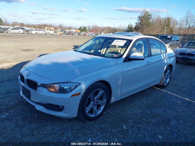 BMW 320i Xdrive 2015 WBA3C3G51FNS73836 Image 2