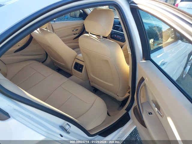BMW 320i Xdrive 2015 WBA3C3G51FNS73836 Image 8