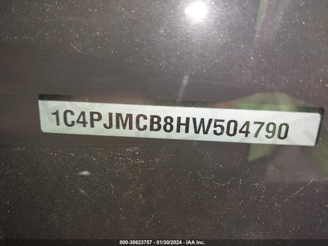 1C4PJMCB8HW504790 Jeep Cherokee Latitude 4x4