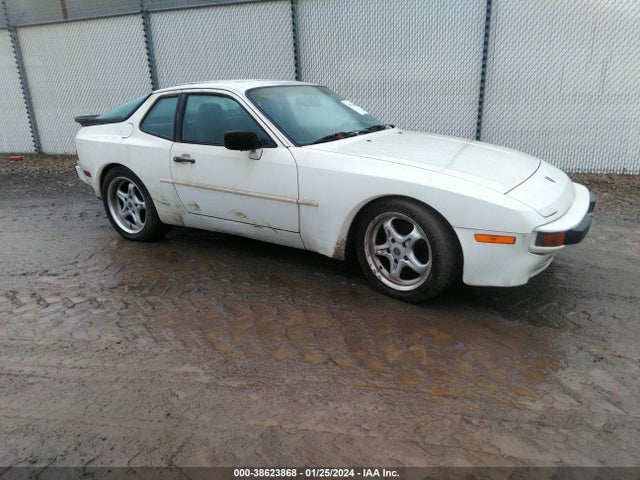 1986 PORSCHE 944 WP0AA0940GN450526 Photo 0