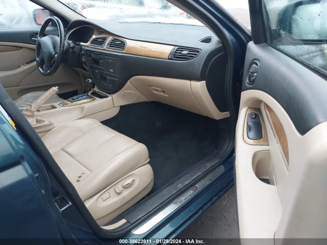 2002 JAGUAR S-TYPE SAJDA03NX2FM39648 Photo 4