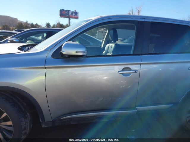 2019 MITSUBISHI OUTLANDER JA4AD3A38KZ043285 Photo 5