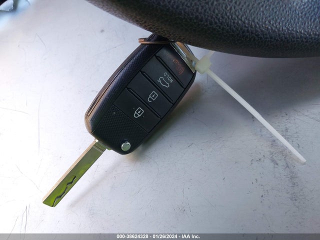 KIA Optima Lx 2017 5XXGT4L34HG171783 Image 11