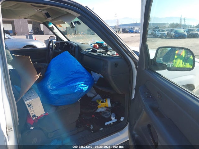 2004 CHEVROLET SILVERADO 1500 LS VIN: 1GCEC14V34Z199359