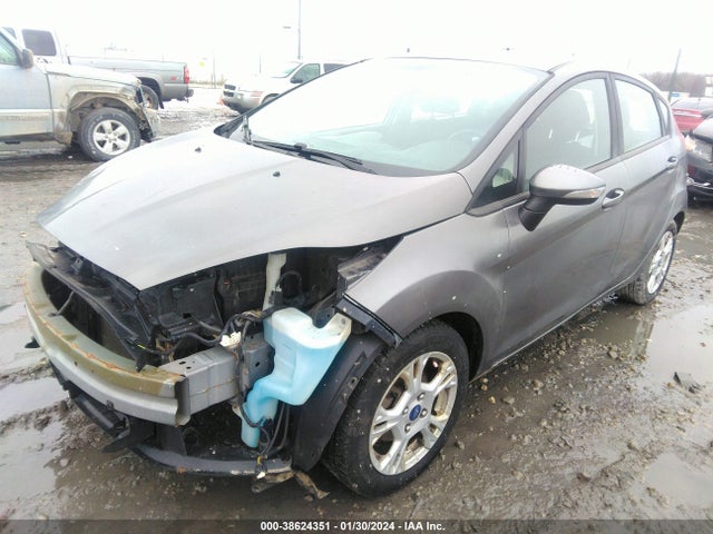 Ford FIESTA SE 2014 3FADP4EJ9EM110433 Image 2