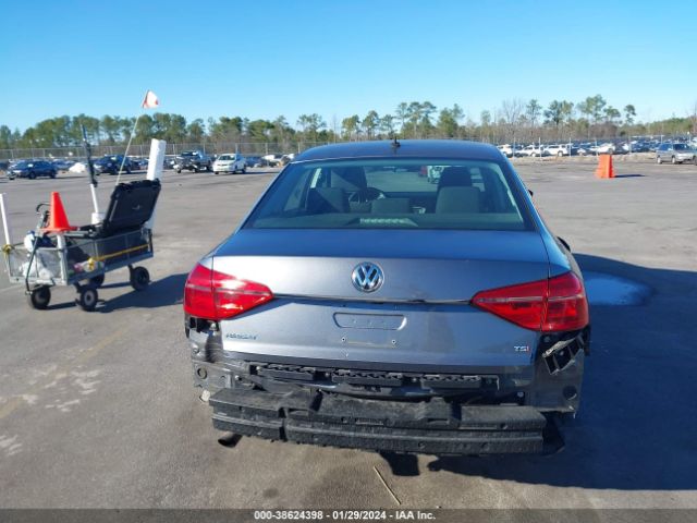 1VWAT7A38GC009080 Volkswagen Passat 1.8t S